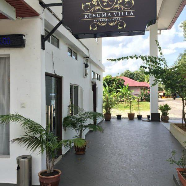 New Kesuma Villa Exclusive Stay Parit Raja Esterno foto